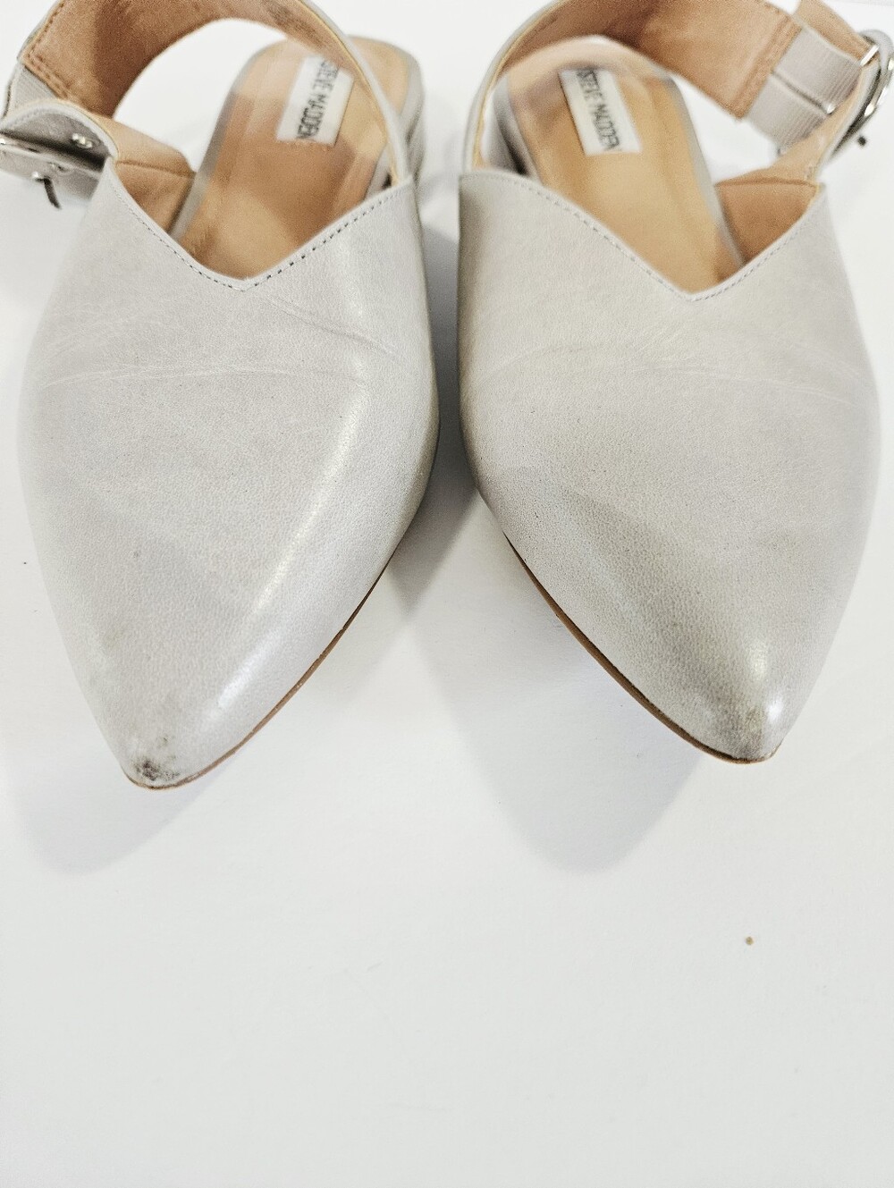 Steve Madden Courtney Grey Leather Buckle Accent Pointed Toe Slingback Flats 7 - Picture 3 of 7